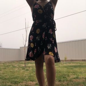 Super cute flowered dress🌸